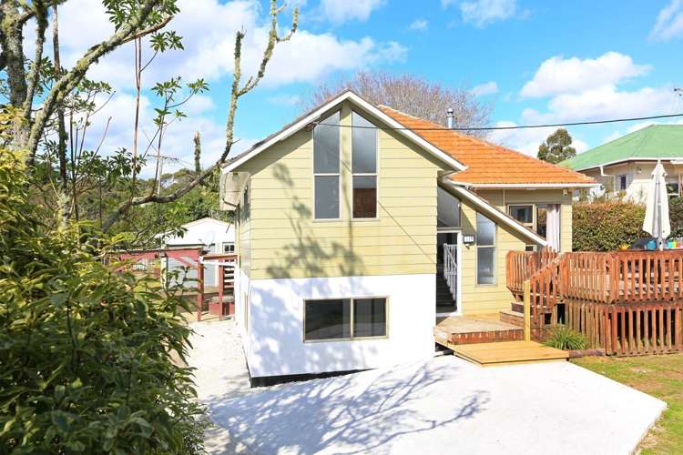 13 Township Road Waitakere_18