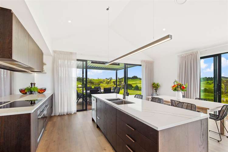 65 Grayson Road Wainui_11