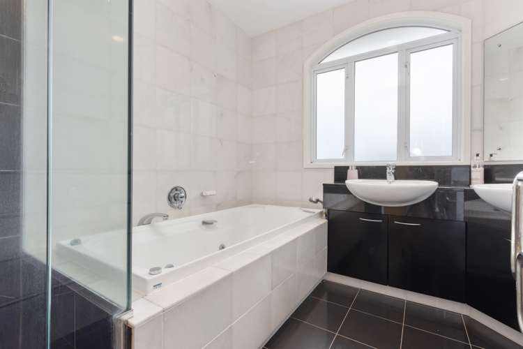 14 Charles Street Westshore_14