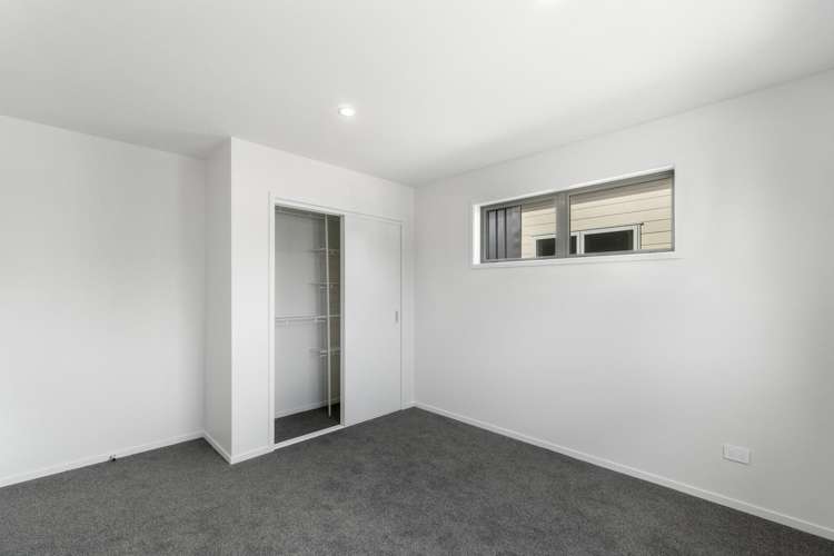  5 Selkirk Lane Hamilton Lake_6