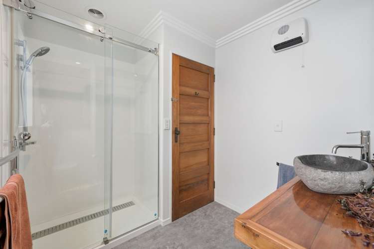 92 Dunns Avenue The Pines Beach_9