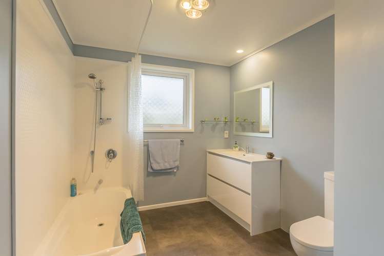 63 Cedar Drive Paraparaumu Beach_13