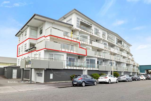 SUPREME POSITION, CITY LIFESTYLE WITH VIEWS!