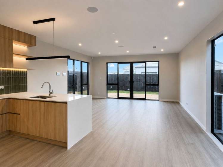 6 Lamont Street Milldale_2