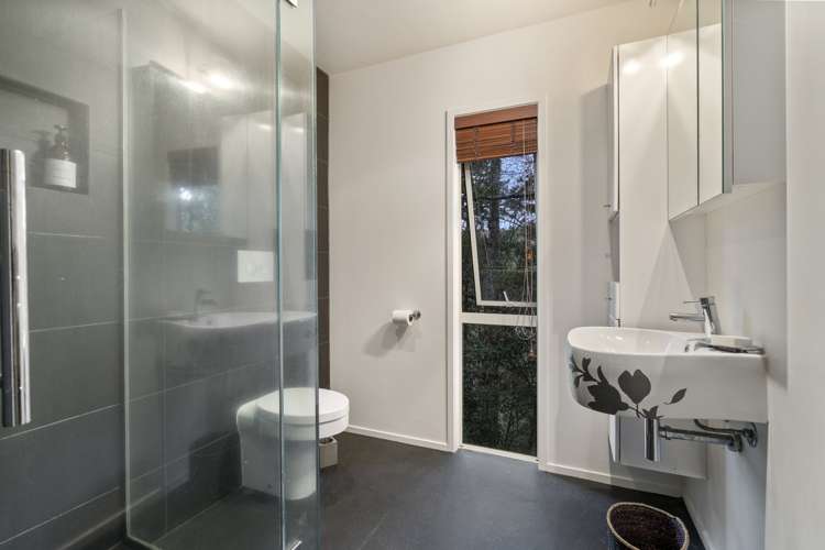 252 Konini Road Titirangi_16