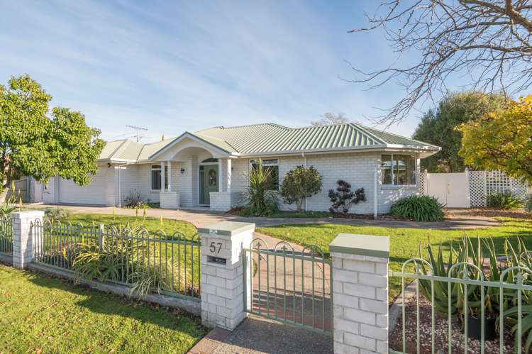 57 Starveall Street Brightwater_25