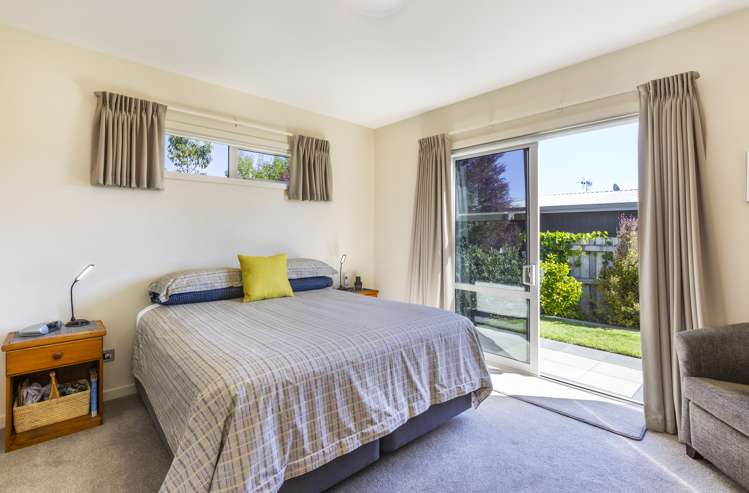 20 Coprosma Crescent Waipahihi_13