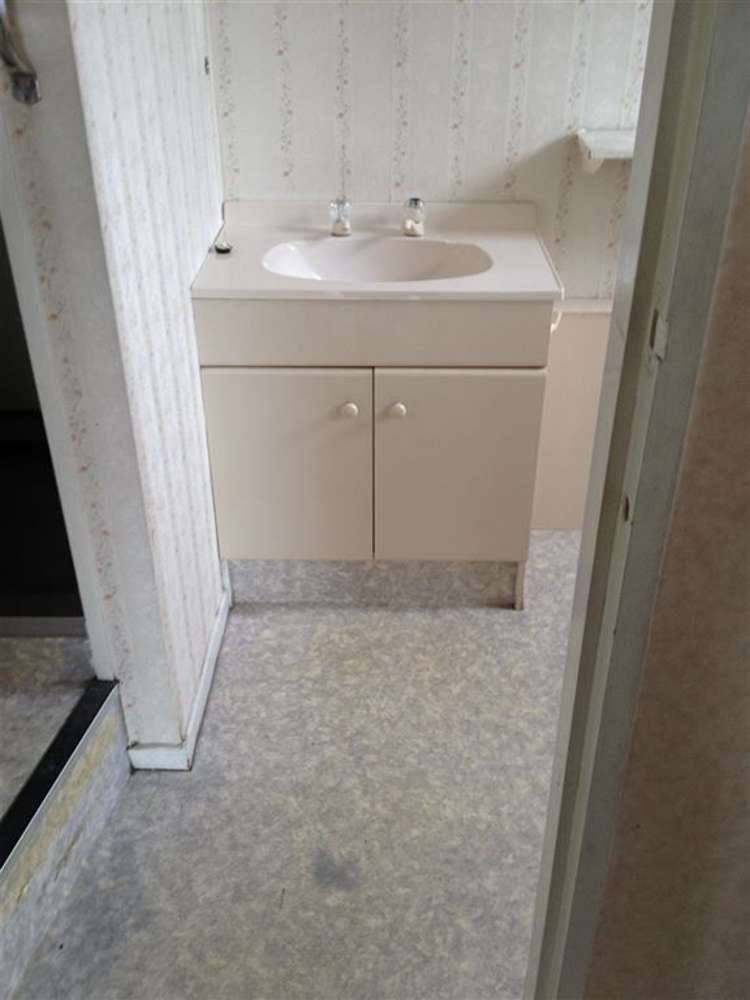 35 Kent Street Marchwiel_11