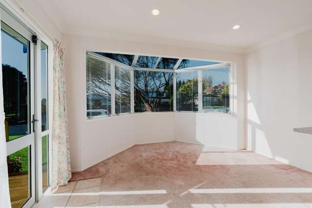 14 Fiona Place Dinsdale_4