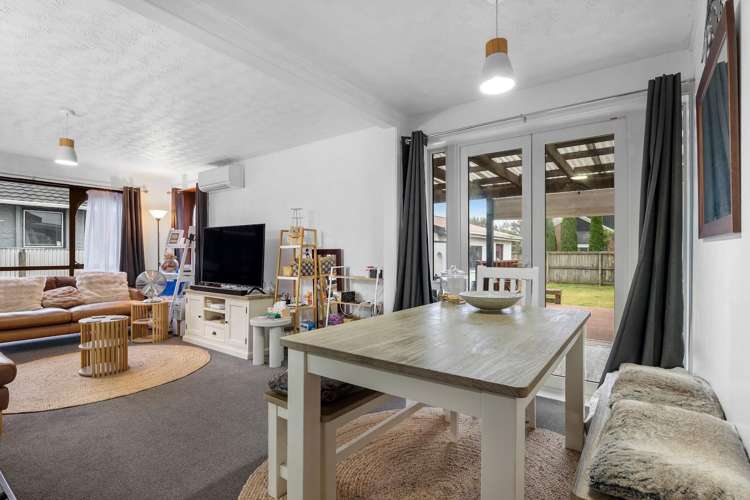 18 Greenock Street Redwood_8