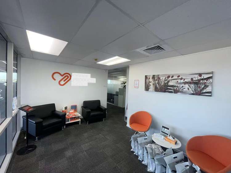 34 Barrys Point Road Takapuna_2