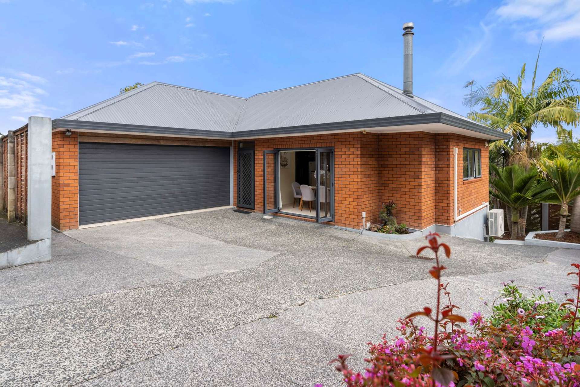 2/25 Brunton Place Glenfield_0