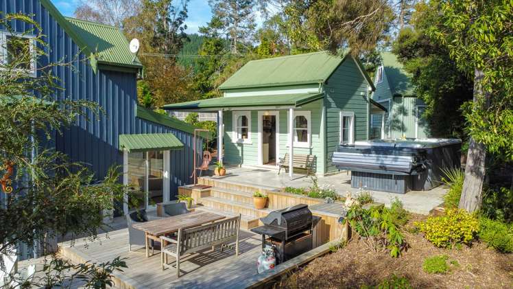 8 Short Street Waitati_22