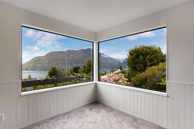 15 Caples Place Fernhill/Sunshine Bay_7