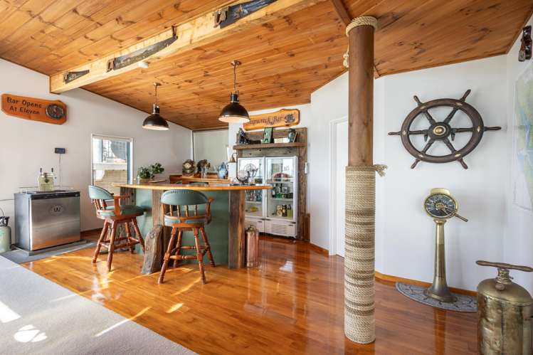 6577 Pouto Road Pouto_15