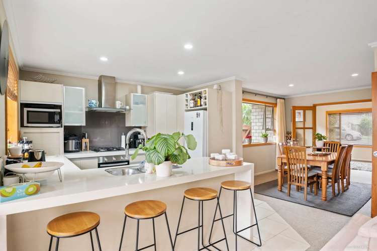 4 Soljans Place Flat Bush_6