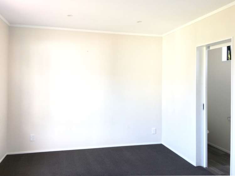 8 Elisa Lane Ranui_11