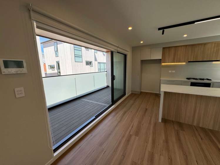 6F Green Lane Remuera_14