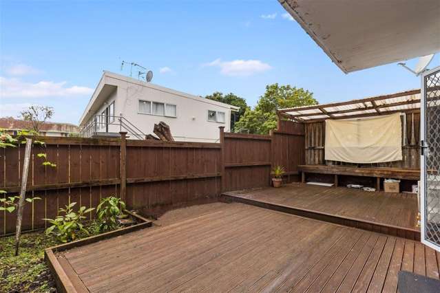 6/12 Arabi Street 1781_4
