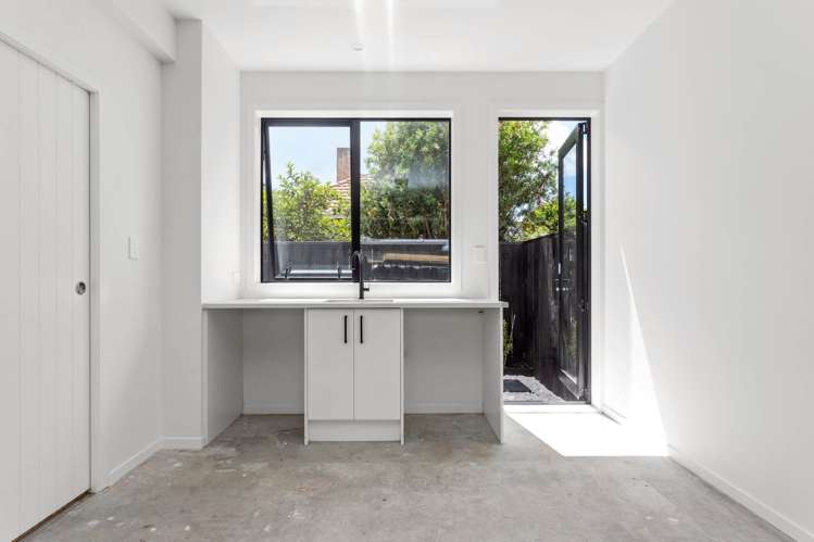 28A Canal Road Avondale_10