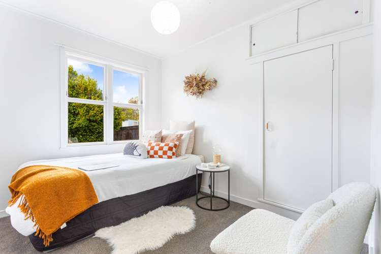 27 Birdwood Road Swanson_13