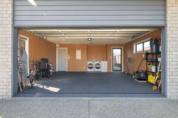 48 Sardinia Grove Fitzherbert_34