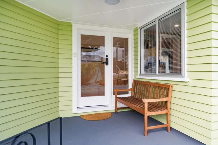 5 Woburn Place Takaro_24