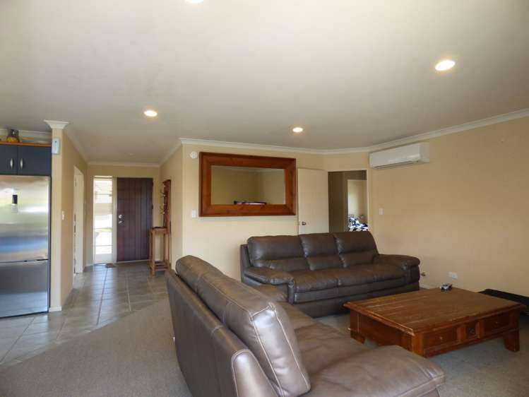 6 Sandowne Close Rototuna North_8