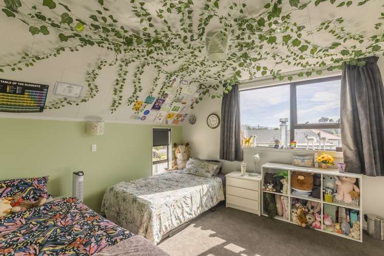 14 Atarau Grove Paraparaumu_18