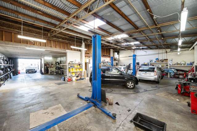 57 Carr Road Mt Roskill_2