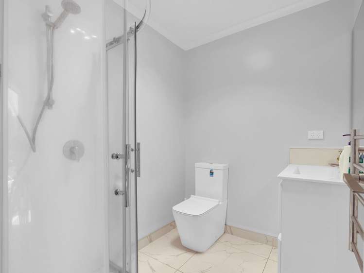 1/105 Knighton Road Hillcrest_10