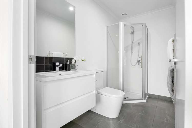 31 Waruhia Crescent Rototuna North_15