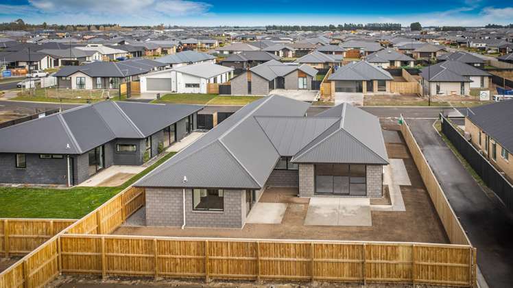 12 Baratheon Road Rolleston_24