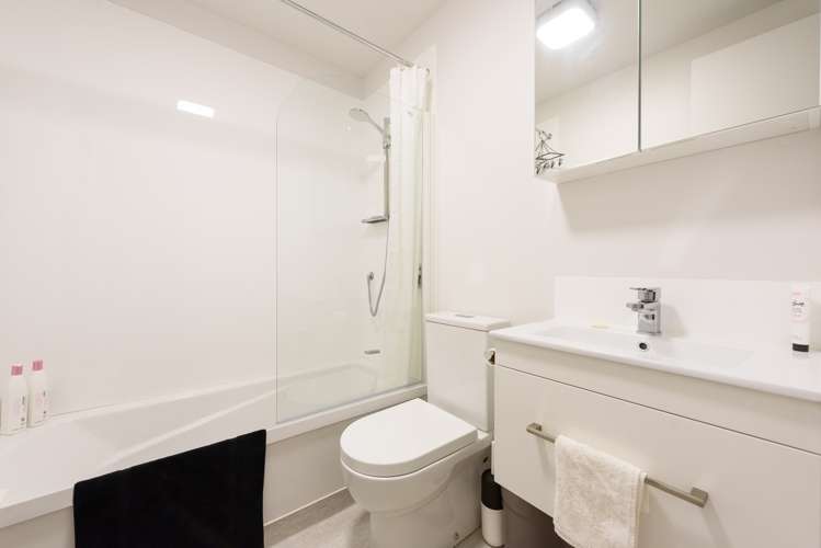 107/41 Hopper Street Mount Cook_5