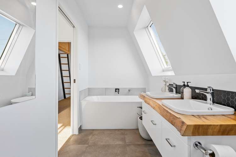 7e Walter Henry Drive Kaimai_13