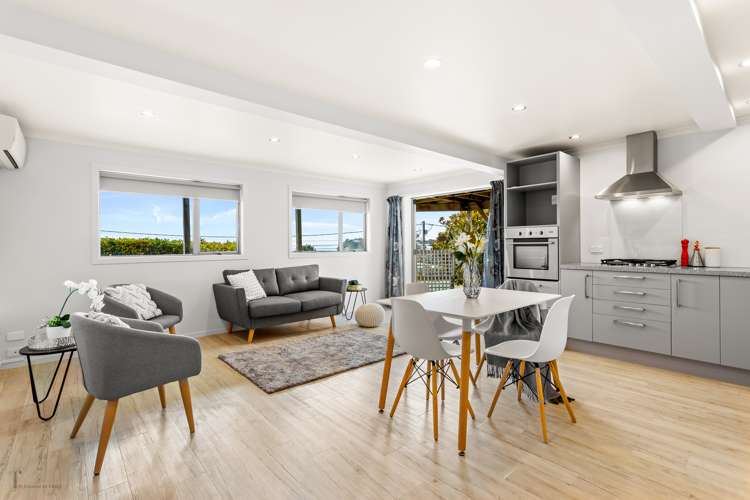 25 Kauri Road Stanmore Bay_24