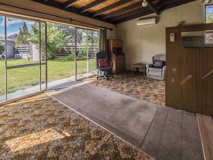 10 Frye Crescent Albert Town_5