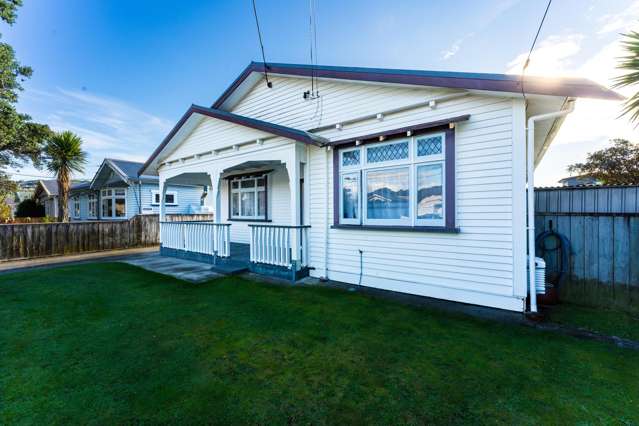 Family home, Triple Garage, 648m2 Land