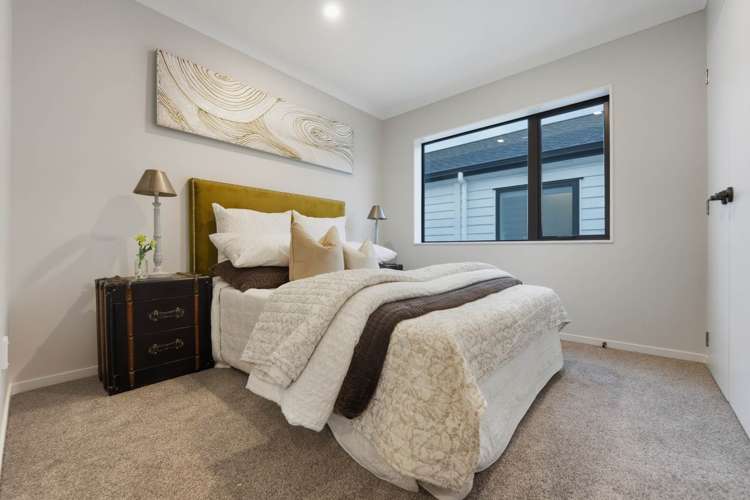 219B & 1/219B Murphys Road Flat Bush_23