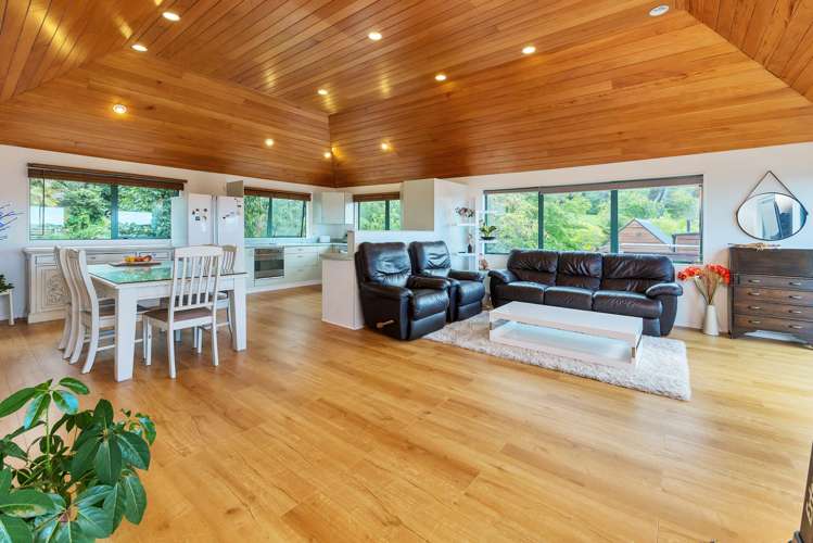 7a Clematis Avenue Murrays Bay_7