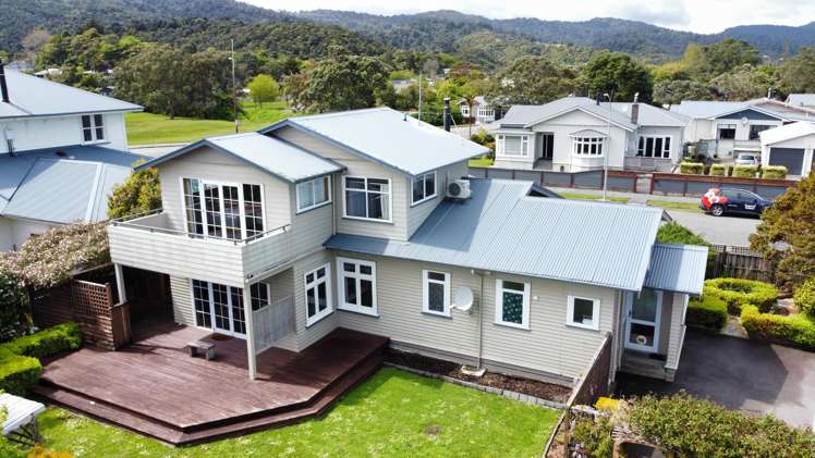 40 Palmerston Street Greymouth_16