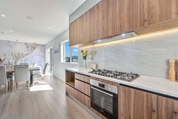 21 Bushfield Drive Flat Bush_11