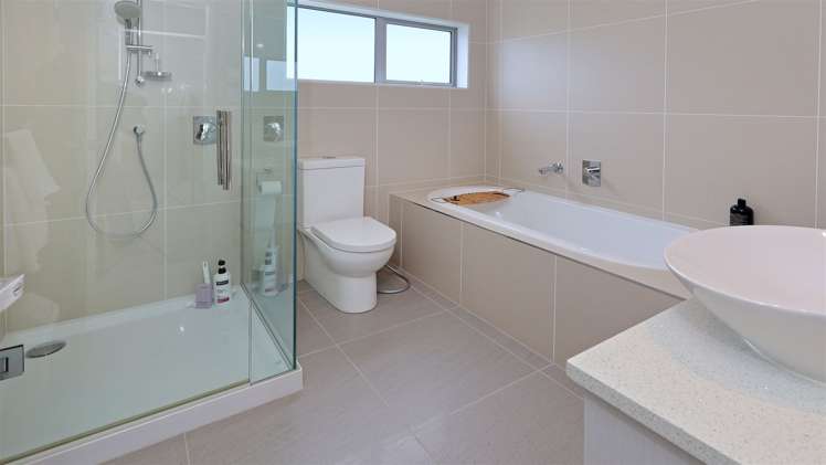 114 Lake Panorama Drive Henderson Valley_26