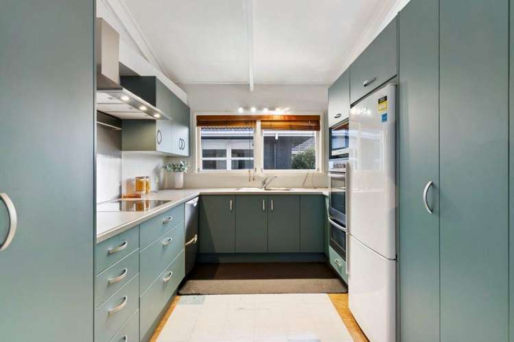 36 Mayfair Crescent Mairangi Bay_5