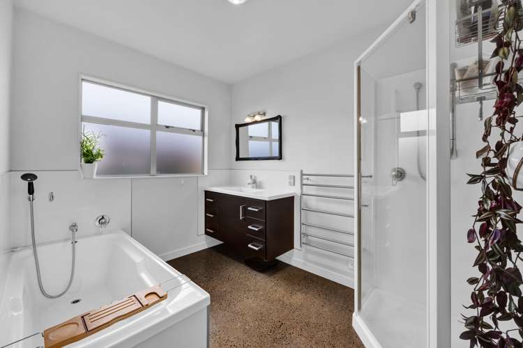 26 Kate Street Normanby_16