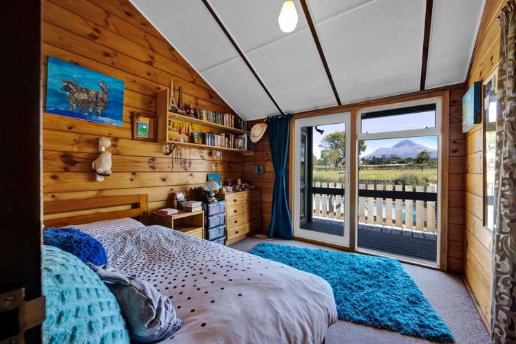 15 Fairbank Avenue Stratford_8