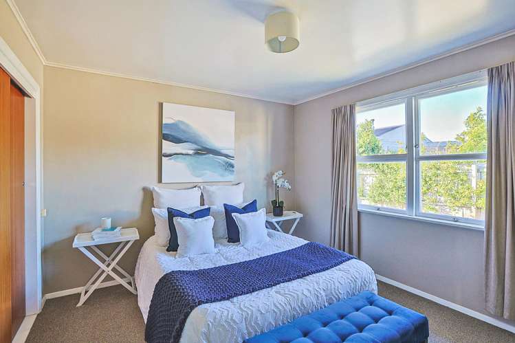 2/65 Middle Road Havelock North_9