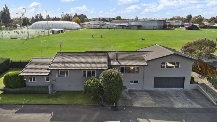 25 Kelvin Place Hamilton East_2
