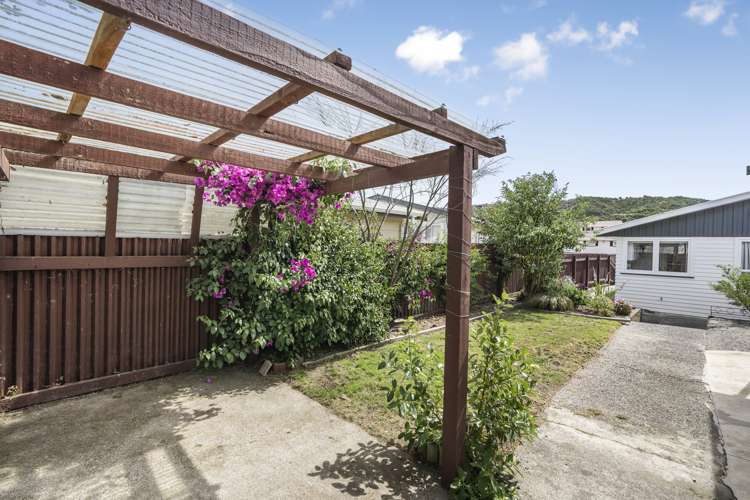 38 Momona Street Wainuiomata_17