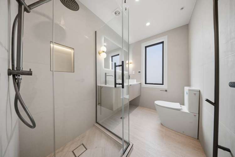 2B Rangitoto Terrace Milford_19